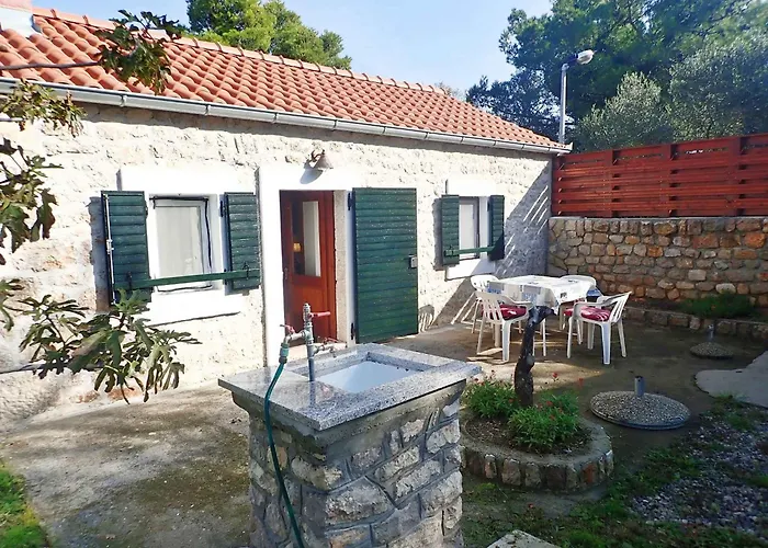 In Starigrad-paklenica 40978 Starigrad Paklenica