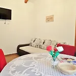 In Starigrad-paklenica 40978 Prázdninový dům