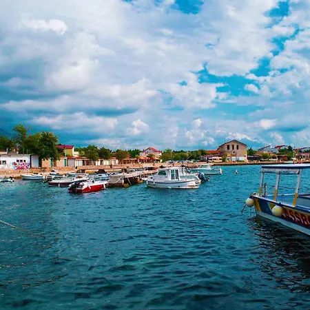 Nyaraló In Starigrad-paklenica 40978
